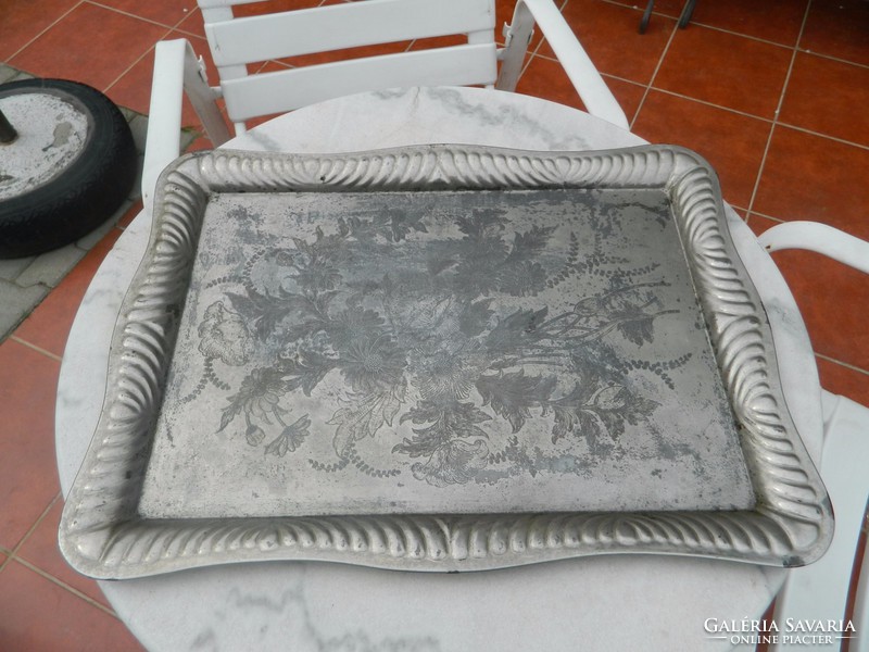 Antique engraved flower pattern metal tray - large size!