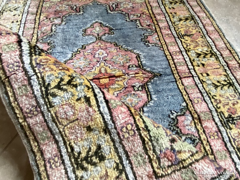 Kayseri silk-cotton rug 106x62cm
