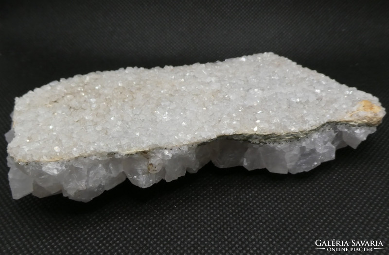 Natural manganocalcite crystal group. Large fluorescent mineral from Transylvania. 307 Gramm
