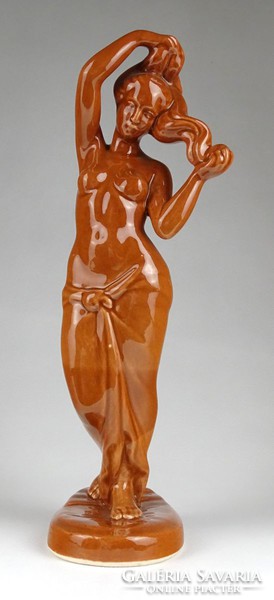 1I033 old unmarked ceramic combing female half-naked statue 34 cm