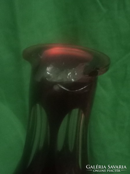 Bíborpácolt likoros üveg