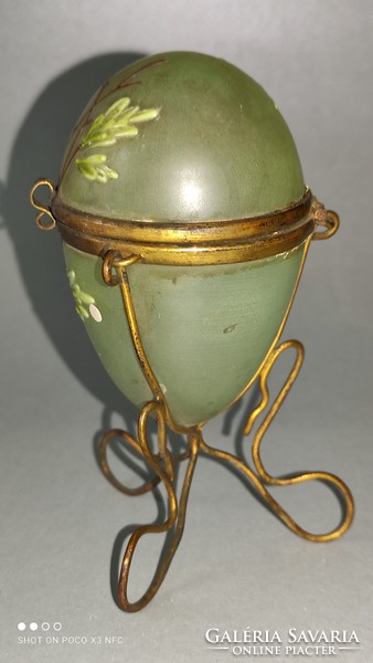 Antik elragadó filigrán réz szerelékes festett üveg tojásdad szelence