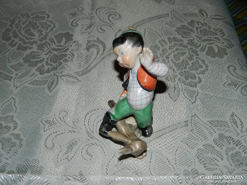 RITKA - HERENDI figura - Vadász fiú elesik a nyúlban