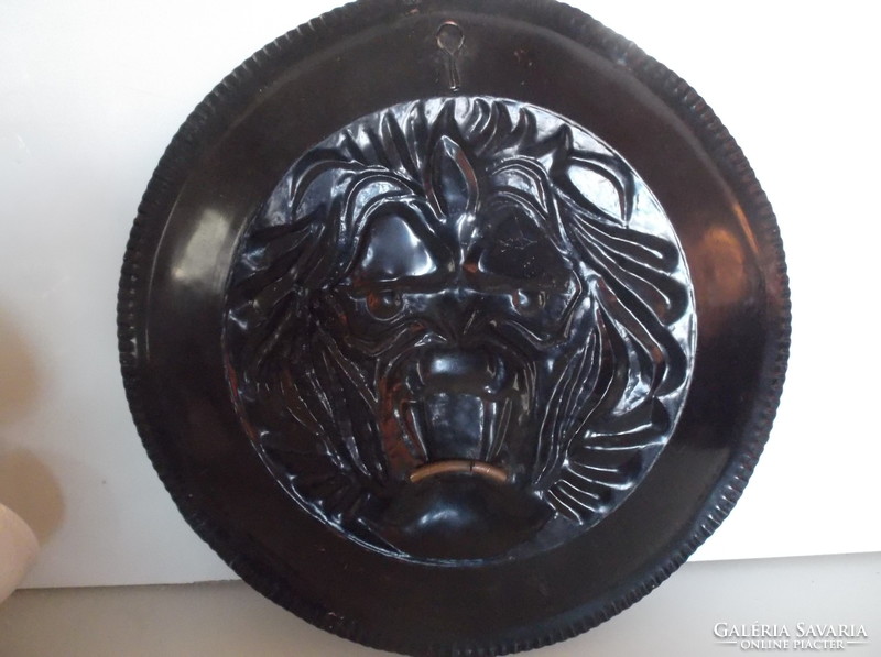 Plate - copper - 36 cm - ring in the mouth - embossed - Austrian - wall plate - flawless