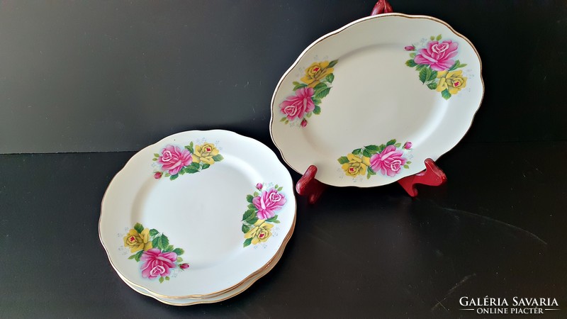 4 Pcs. Chinese porcelain, small plate with rose pattern. HUF 800. Together.