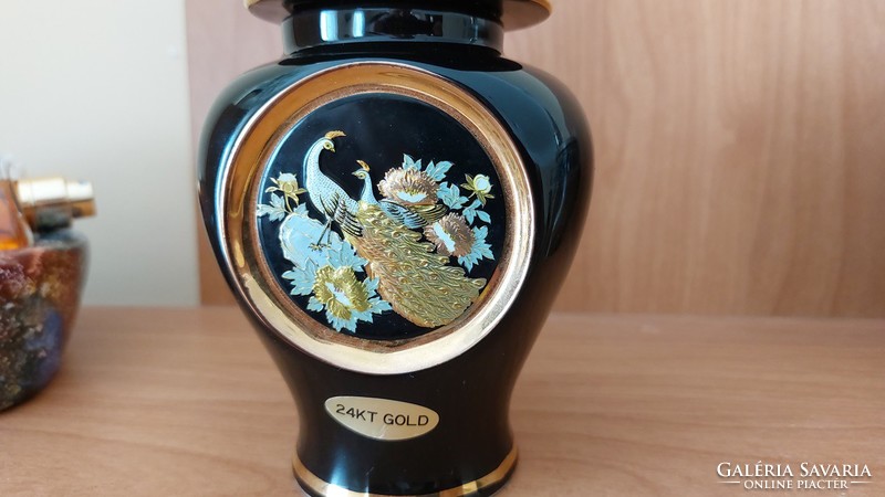 Japanese chokin porcelain vase with 24 carat gilding about 16 cm high