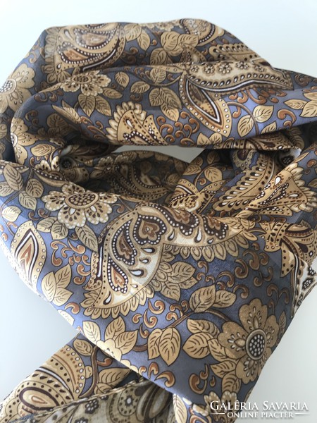 Unisex scarf with classic pattern, 160 x 38 cm
