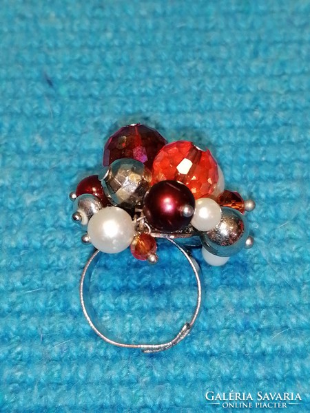 Red pearl ring (290)