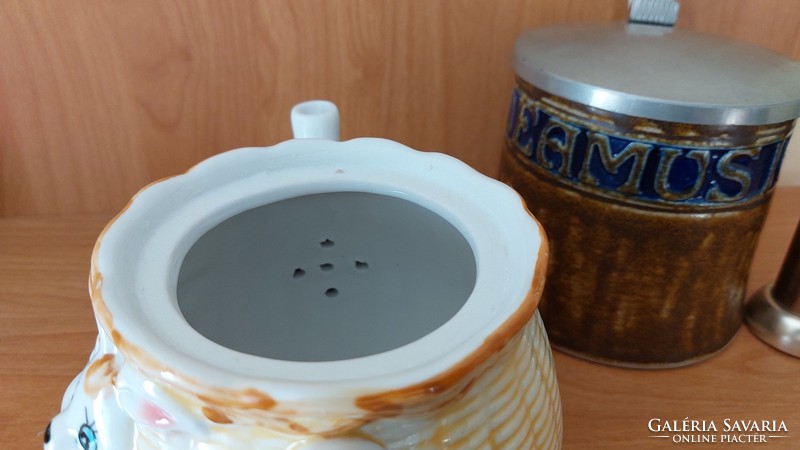 Szép nyuszis porcelán teáskanna