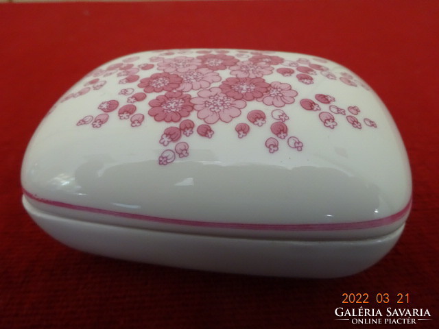 Raven house porcelain bonbonier with pink flowers. He has! Jókai.