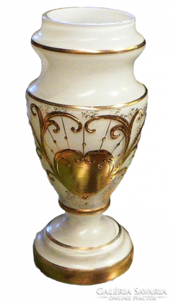 Elegant milk glass vase