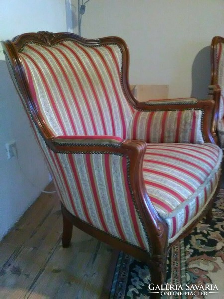 Warrings burgundy gold upholstery 4-piece sofa
