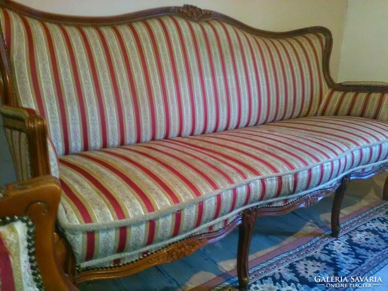Warrings burgundy gold upholstery 4-piece sofa