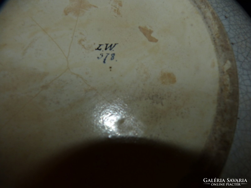 Old 32 cm faience pot