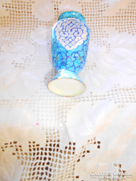 Aprólékos mintával  kézzel festett zománc váza- szép kézműves munka
