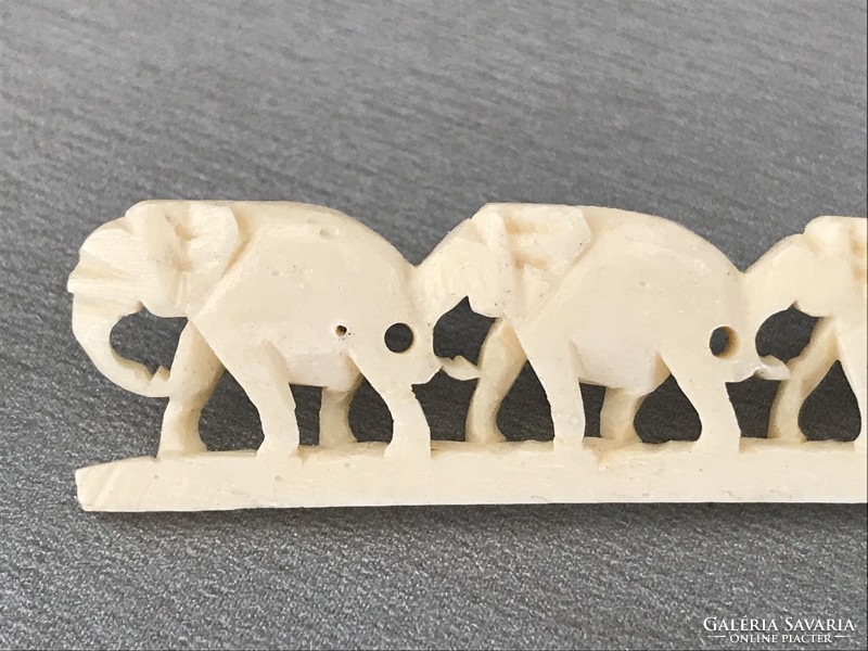 Elephant brooch carved from bone fragments, 6.5 x 1.5 cm