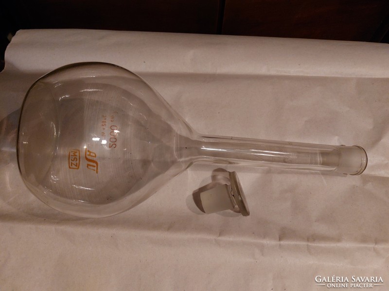 Laboratory flask with ground-glass stopper