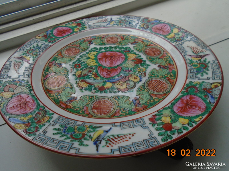 1890 A novel hand-painted famille rose colored enamel decorative bowl with the calligraphic sign of longevity