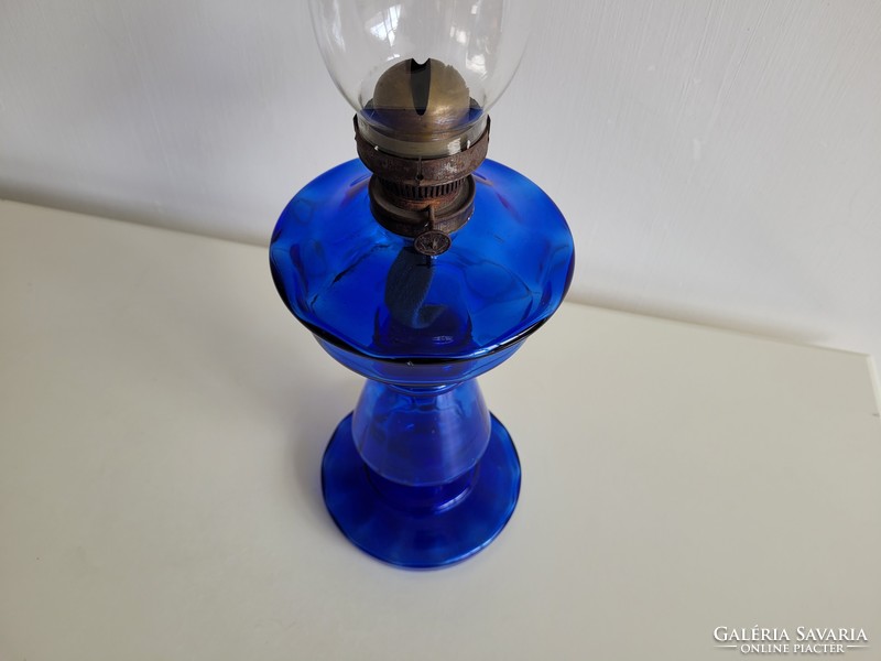 Régi antik nagy méretű 52,5 cm es kék huta üveg petróleum lámpa