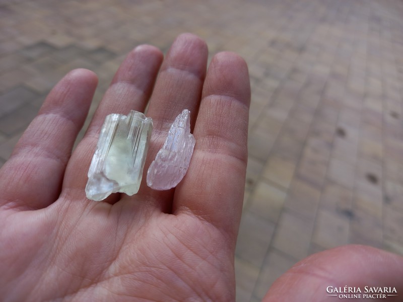 52 carat kunzit gemstone pair of raw lumps from zambia