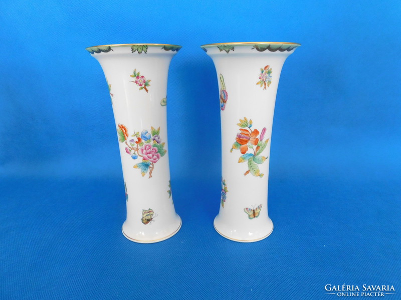 Couple from Herend Victoria vase