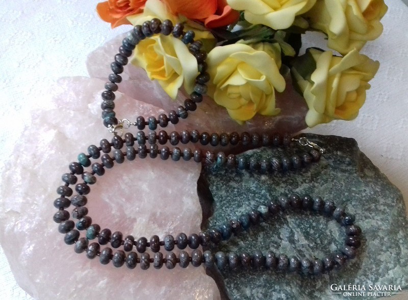 Wonderful unique calico necklace and bracelet with small beads, topaaa