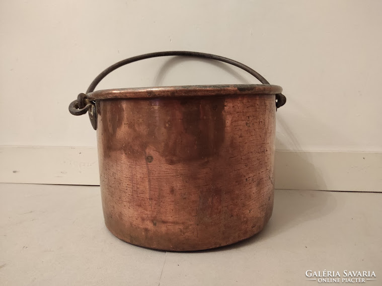 Antique kitchen utensil with large heavy copper pot with iron handle 522 5321