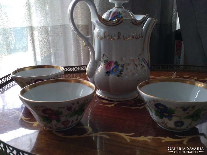 Elbogen jelzett teás  csészék kiöntővel 1839 jelzésű múzeális porcelán