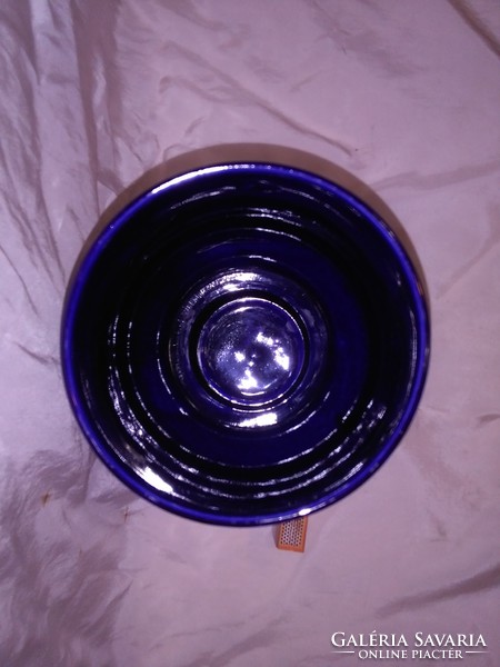 Dark blue raven vase