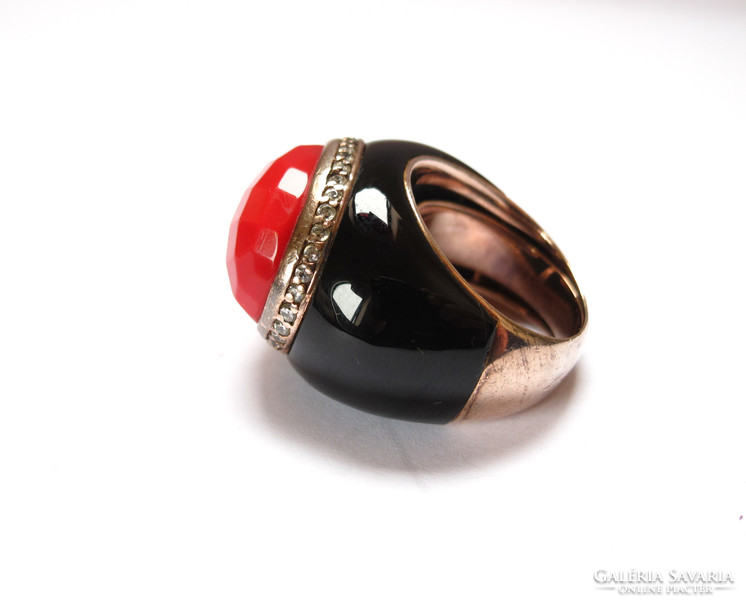 Extreme silver ring onyx / coral? With stones.