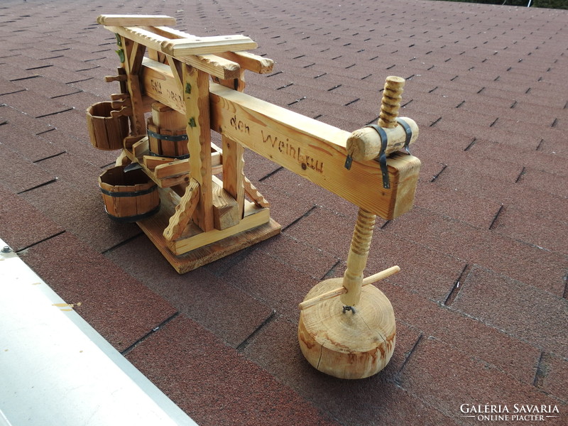 Large model _ model of community press turned or carved from wood (length 75 cm)