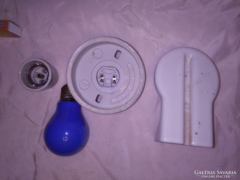 Old porcelain electrical fittings - sockets, etc ...- Together