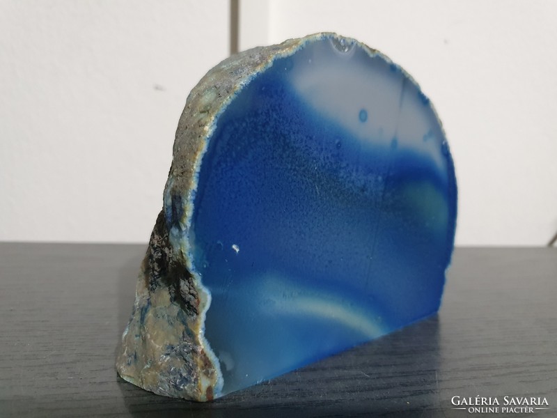 Agate mineral stone engraving