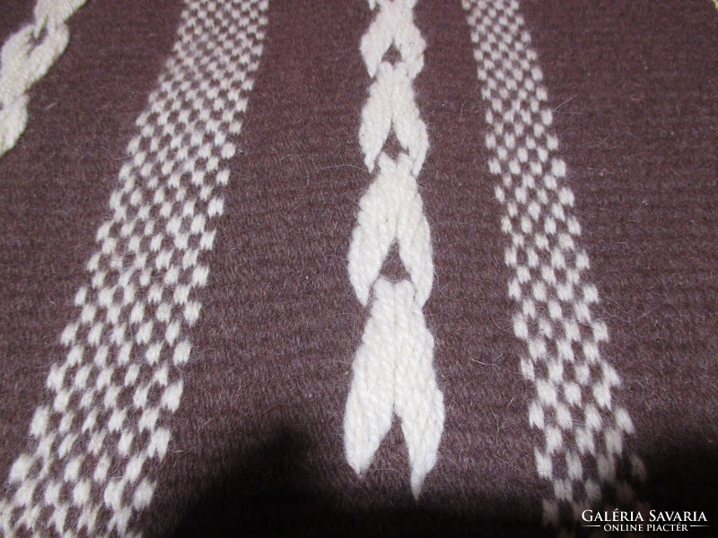 Új kis gyapjú szőnyeg - barna-fehér