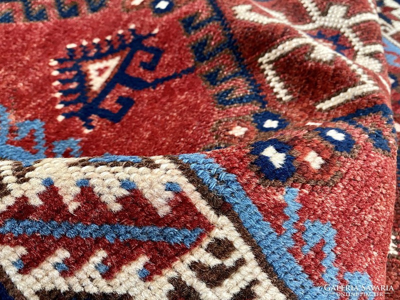 Turkish bergama semantic rug