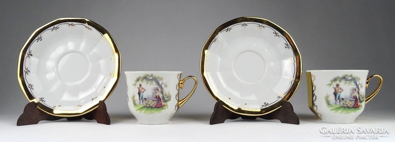1I240 Jelzett aranyozott porcelán kávéscsésze pár festett alakokkal
