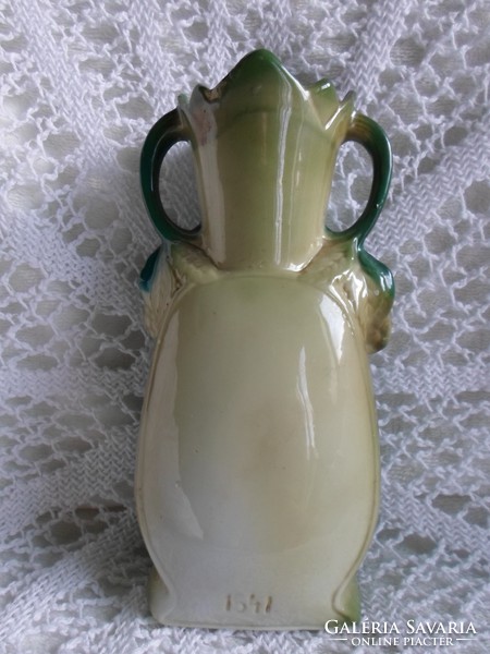 Századfordulós, kézzel festett számozott, dombormintás szedres váza  15,5 cm