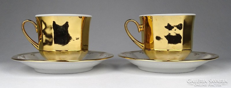 1I240 Jelzett aranyozott porcelán kávéscsésze pár festett alakokkal