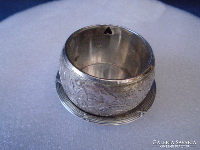 Kézzel készült Empire ezüstözött szalvéta gyűrű duplafalu kis tálcájával , masszív  42 gramm