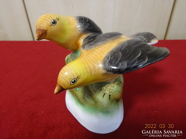 A pair of glazed ceramic birds from Bodrogkeresztúr, height 12.5 cm. He has! Jókai.