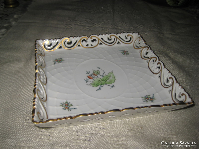 Herend Hecsedli pattern, openwork bowl 15.5 x 15.5 cm, nice condition