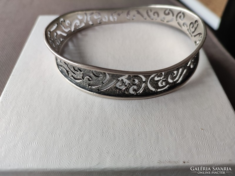Silver bracelet (silpada)