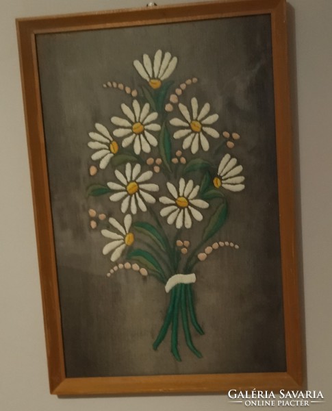 Embroidered flowers frame