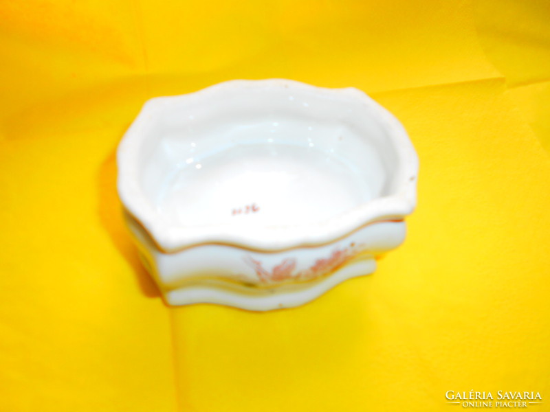 Biedermeier  porcelán asztali sótartó