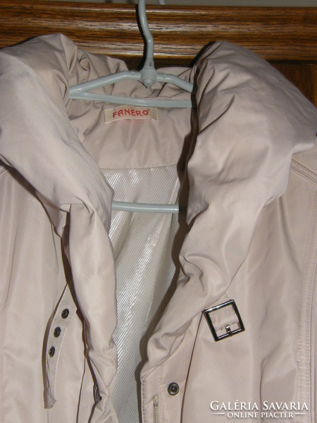 Fanero branded women's beige jacket!