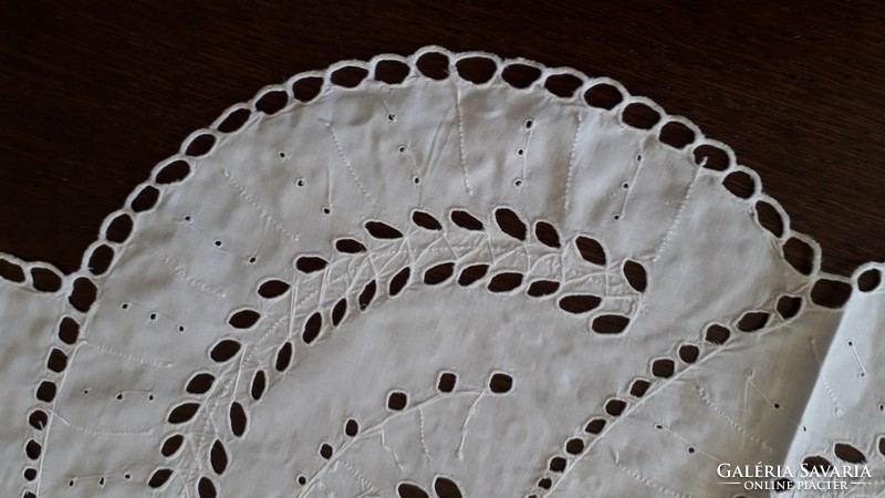 Old riselt linen tablecloth vintage round tablecloth needlework