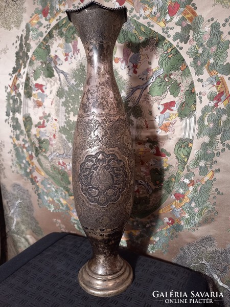 Antik Iráni ezüst váza