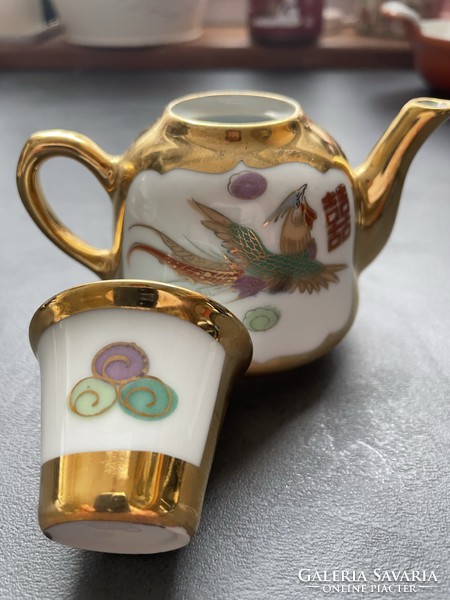 Jingdezhen Chinese porcelain richly gilded hand painted small teapot, cup