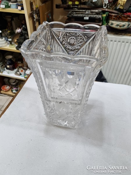 Crystal vase