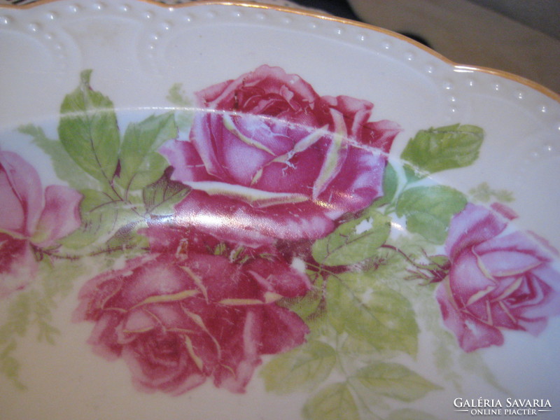 Zsolnay gyöngyös rózsás  , mély tányér  , pajzsos , pici kopással